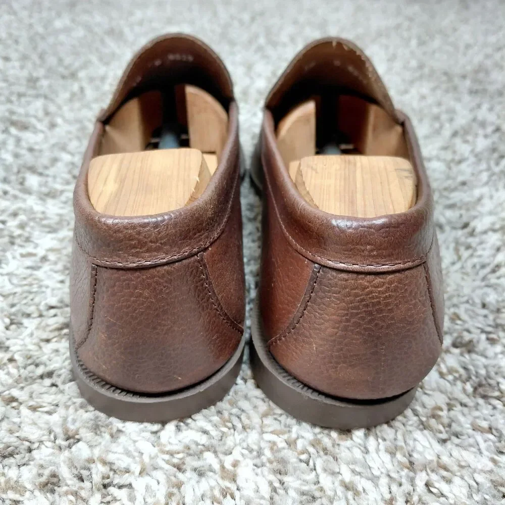 Oak Street Bootmakers Slip On Loafers Mens Size 10 D Brown Leather USA Shoes